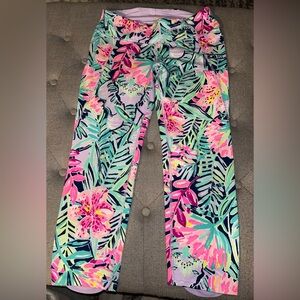 Lilly Pulitzer Medium Anika Weekender Crop Leggings, medium.